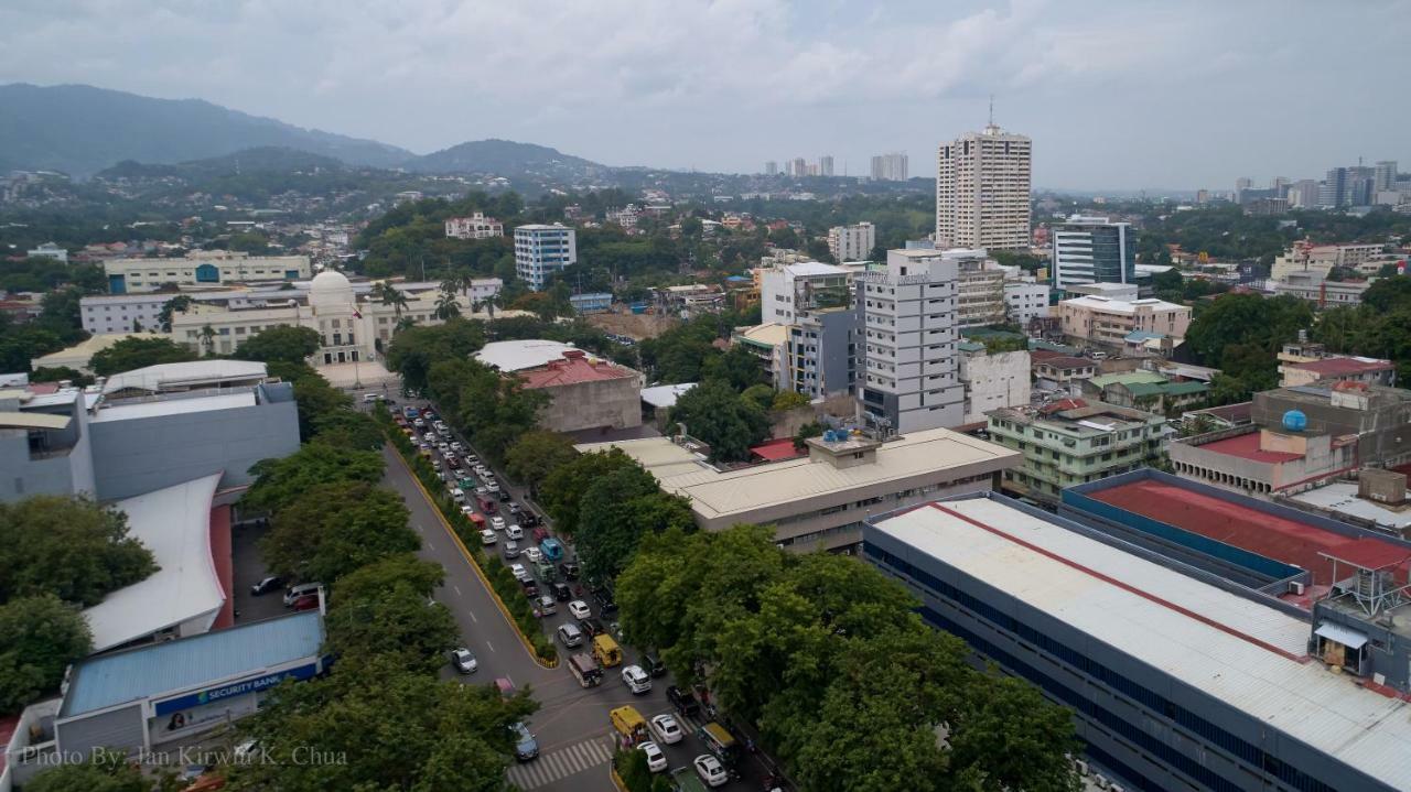 Griffin Hotel And Suites Cebu Zewnętrze zdjęcie